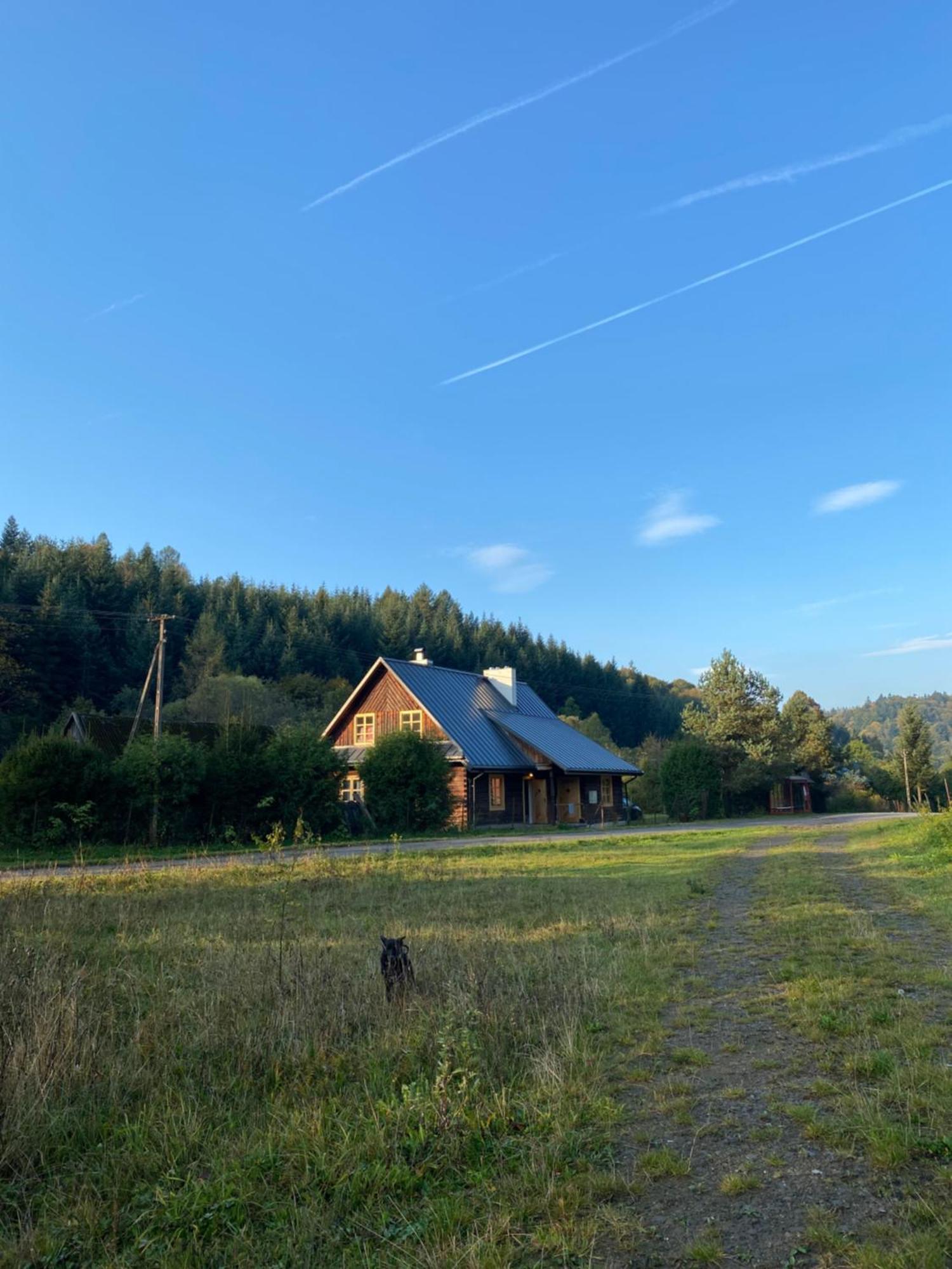 Nad Mikowym Potokiem - Wydzielona Czesc Drewnianego Domu Z Osobnym Wejsciem I Ogrodem Mikow