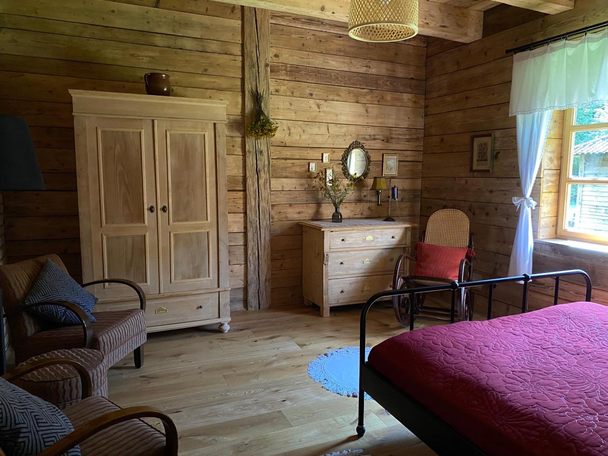 Apartment Nad Mikowym Potokiem - Wydzielona Czesc Drewnianego Domu Z Osobnym Wejsciem I Ogrodem Mikow